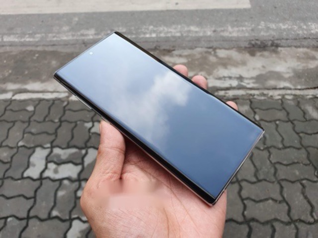 KÍNH CƯỜNG LỰC FULL KEO UV GLASS PRO+ GALAXY NOTE 10/ NOTE 10 PLUS KEO XỊN, DỄ THÁO (KHÁCH Ở XA CÓ TẶNG KÈM ĐÈN UV)