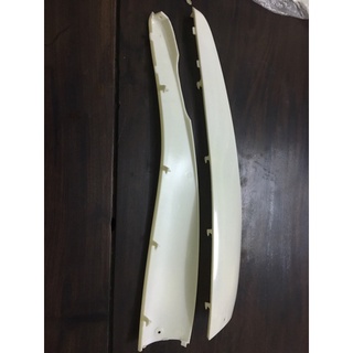 nẹp sàn scoopy, nẹp sàn nhựa, dành cho xe scoopy 50cc xe nhật bãi, chất liệu nhưa mộc, 1 bộ 2 miếng 2bên ko bán lẻ 1 bên