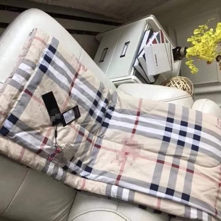 Chăn kẻ bubery 1m5 hàng loại 1 nội đia TRUNG QUỐC
