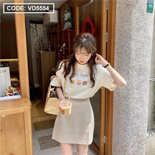 Set áo pull trắng kết hợp chân váy caro