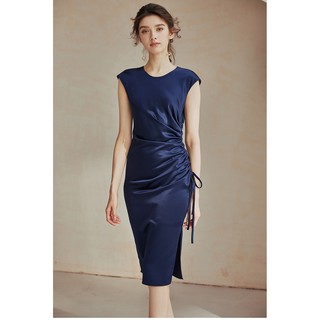 Đầm lụa body ôm nhúng eo cổ tròn nhỏ không tay trơn tối giản đi làm