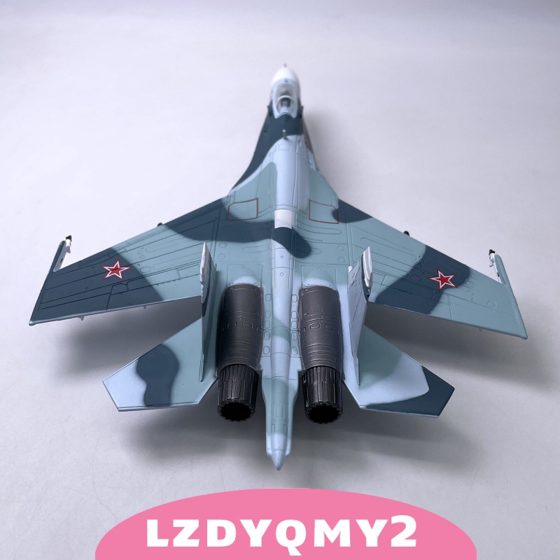 Mô Hình Máy Bay Chiến Đấu Sukhoi Su-27 Nga Tỉ Lệ 1: 100