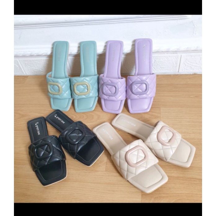 Giày Sandal Đế Bằng Đính Hoa Hồng Nữ Tính