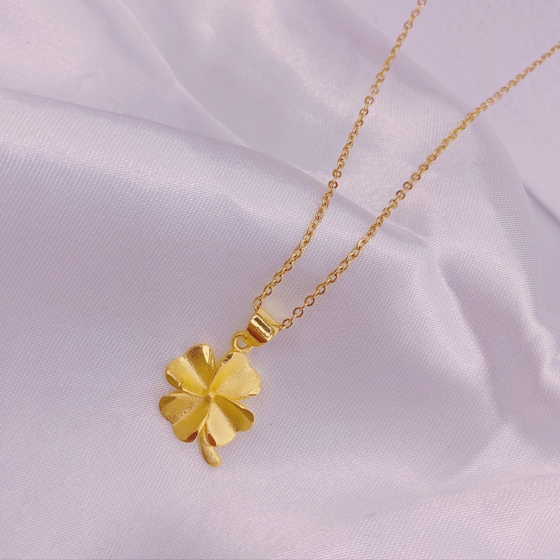 Vòng cổ titan nữ mặt cỏ 4 lá may mắn mạ vàng 18k thời trang sang trọng