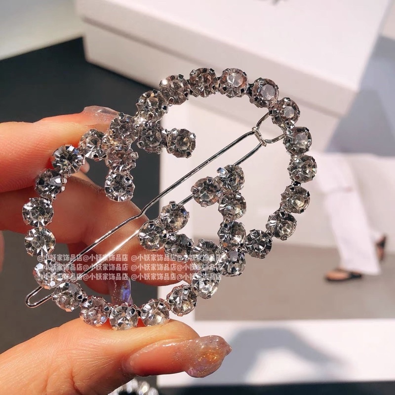 Kẹp mái gucii đính đá siêu sang chảnh