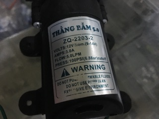 Máy bơm tăng áp mini 12v