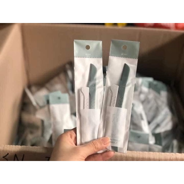 Dao cạo lông mày The Face Shop