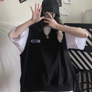 Mới -  SET ÁO GILE TANKTOP NUYOC UI ĐEN MIX ÁO THUN CROPTOP TRẮNG