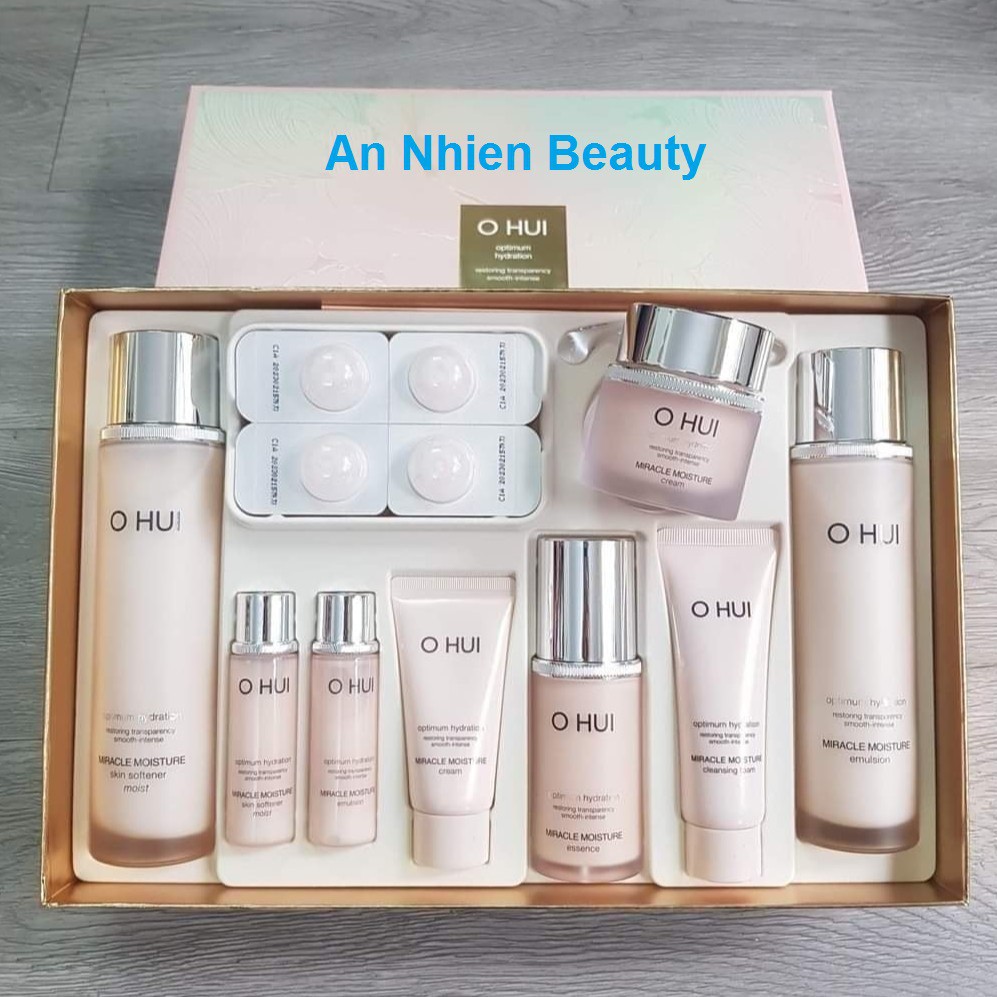 Set 9 món chăm sóc da dưỡng ẩm đặc biệt Ohui Miracle Moisture Special Set (Full) 430ml