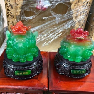 Cóc thiềm thừ phong thủy đế gỗ