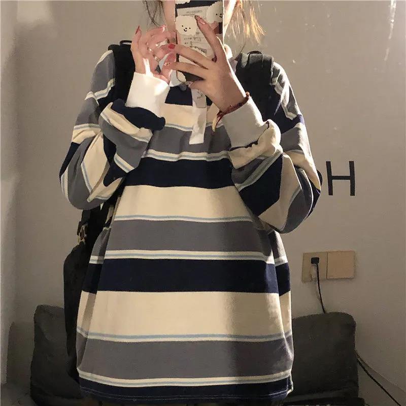 Áo thun tay dài có cổ phong cách retro