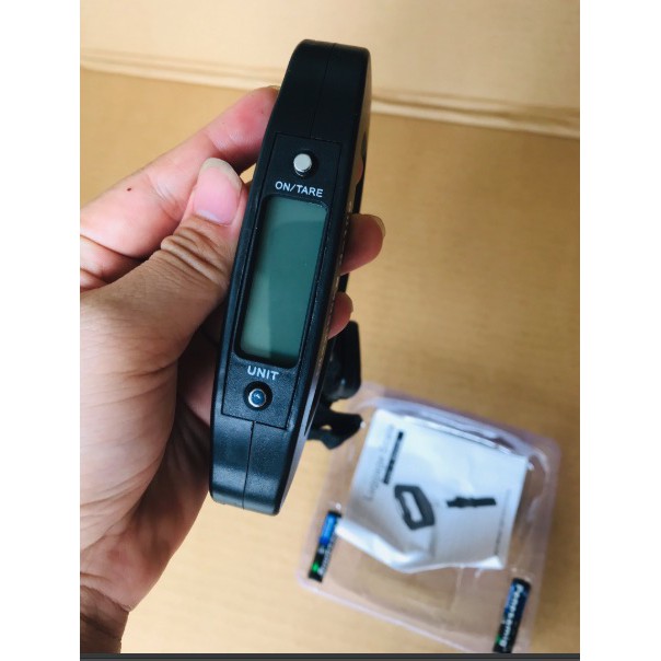 Cân Điện Tử Cầm Tay Móc Treo Đa Năng Màn Hình Lcd