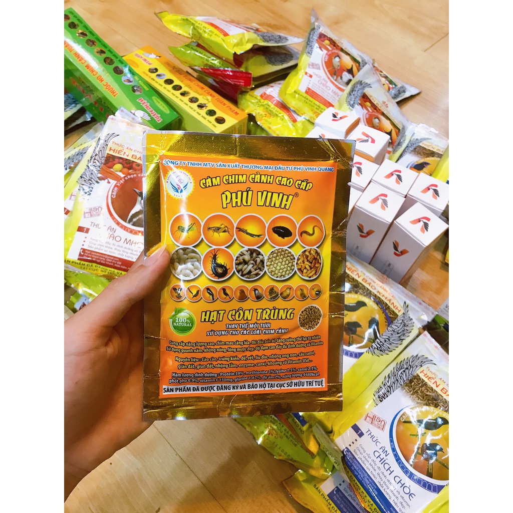 Hạt côn trùng Phú Vinh - Thay thế mồi tươi, sử dụng cho các loại chin cảnh 100g (HẠT CÔN TRÙNG CAO CẤP)
