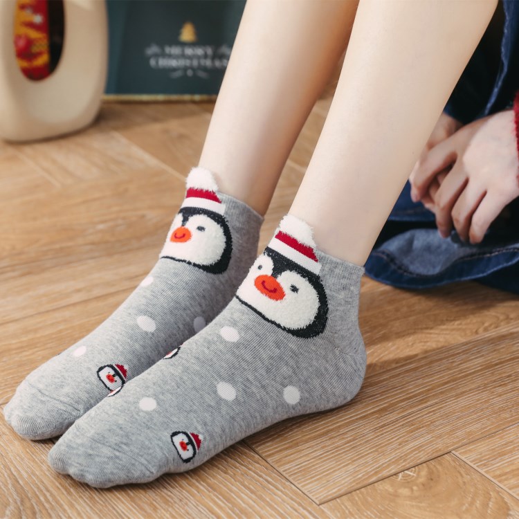 Set 4 vớ cổ thấp chất liệu cotton họa tiết giáng sinh dễ thương