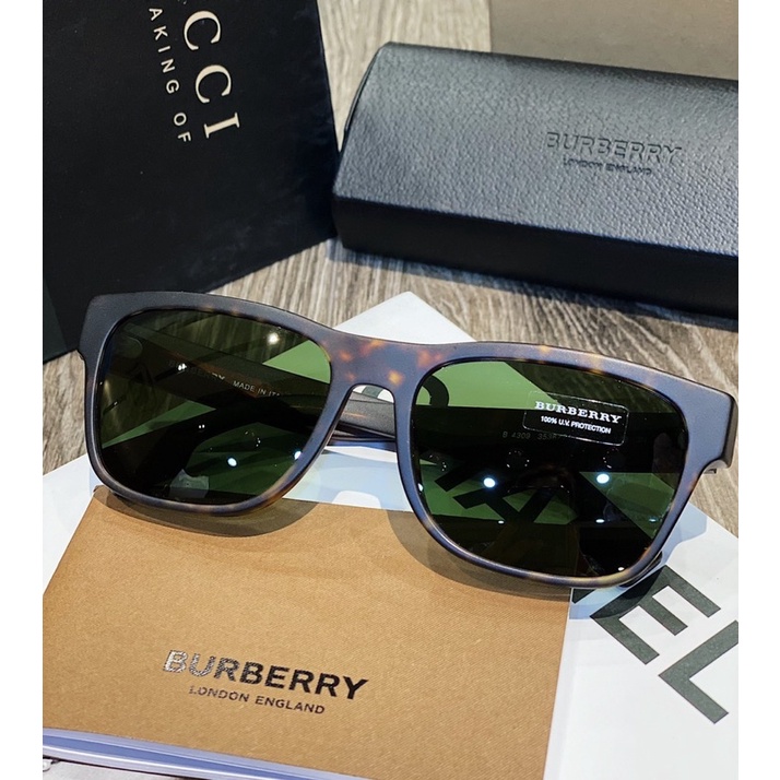 Mắt kính nam BURBERRY .