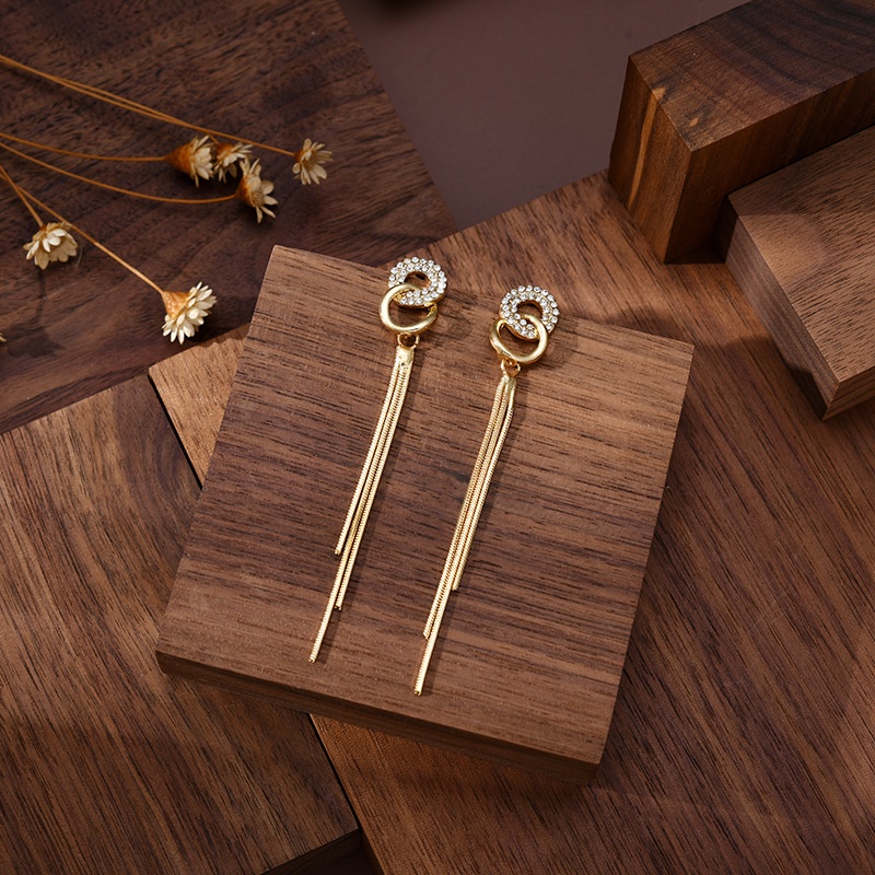 Bông Tai Hình Tròn Phối Tua Rua Dáng Dài Kiểu Hàn Quốc Thời Trang