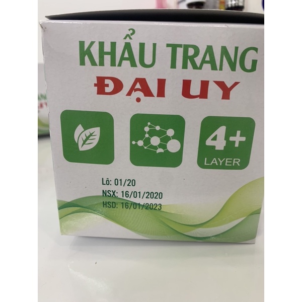 Hộp 50 chiếc khẩu trang 4 lớp Đại Uy
