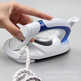 Bàn ủi hơi nước mini