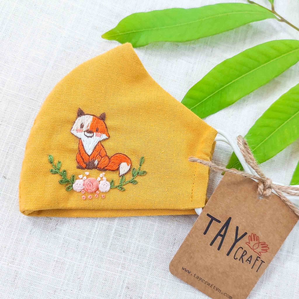 Khẩu trang linen thêu tay họa tiết động vật dễ thương (có nút tăng giảm dây)