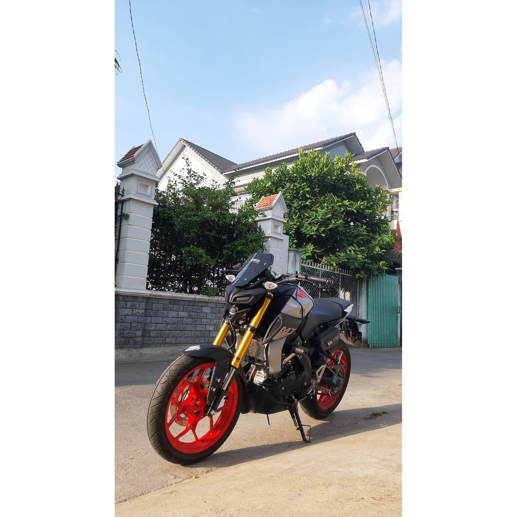 KÍNH CHẮN GIÓ CHO MT15