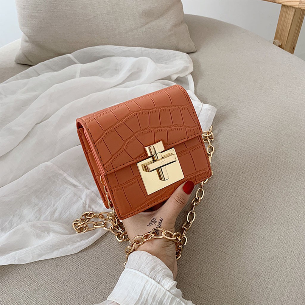 Túi Xách JADENTX10 Túi Đeo Chéo Nữ Phong Cách, Da Xịn, Đường May Sắc Sảo, Khóa Túi Chữ T Tinh Sảo Chính Hãng JADEN STORE | BigBuy360 - bigbuy360.vn