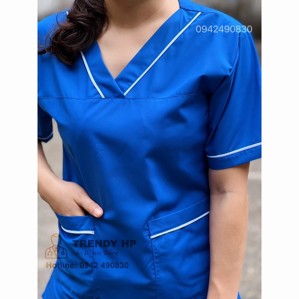Bộ scrubs cổ tim chui xanh cô ban Viền Trắng cho kỹ thuật viên, hộ lý, dược sỹ, phòng khám, thẩm mỹ viện, spa