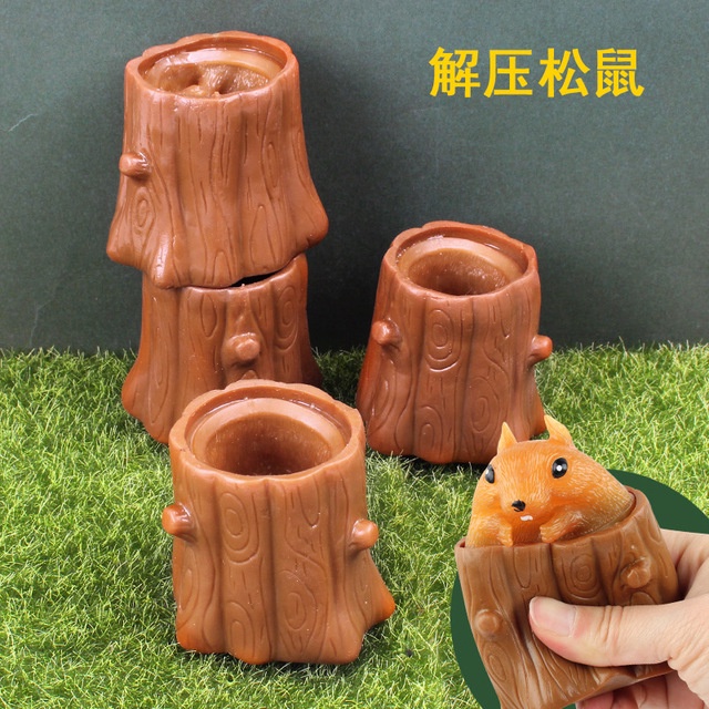Món đồ chơi bóp tay hình sóc dễ thương dùng trang trí