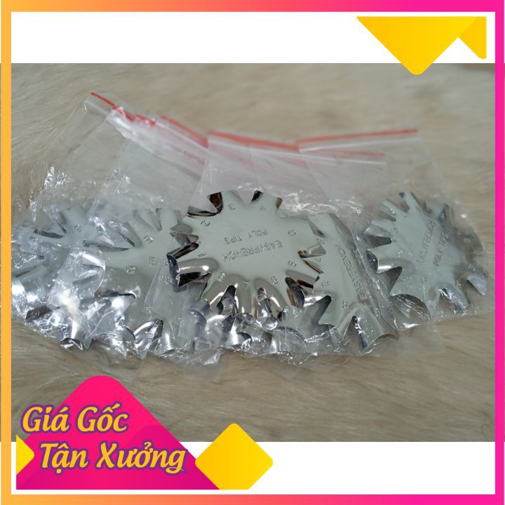 Khuôn cắt bột - khuôn cắt móng bộtchất liệu inox không rỉ với độ bền cao cắt khuôn viền móng sắc nét, tiện lợi