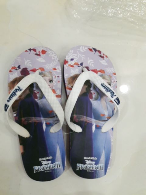 Dép tông hình công chúa Elsa