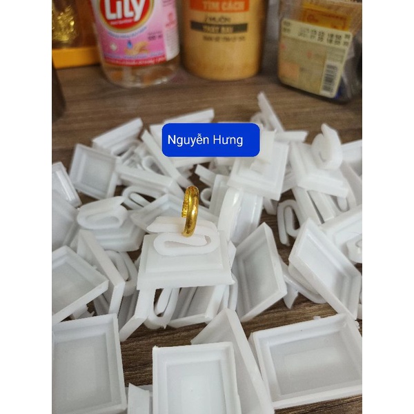 Đế trưng nhẫn bằng nhựa combo 100 cái