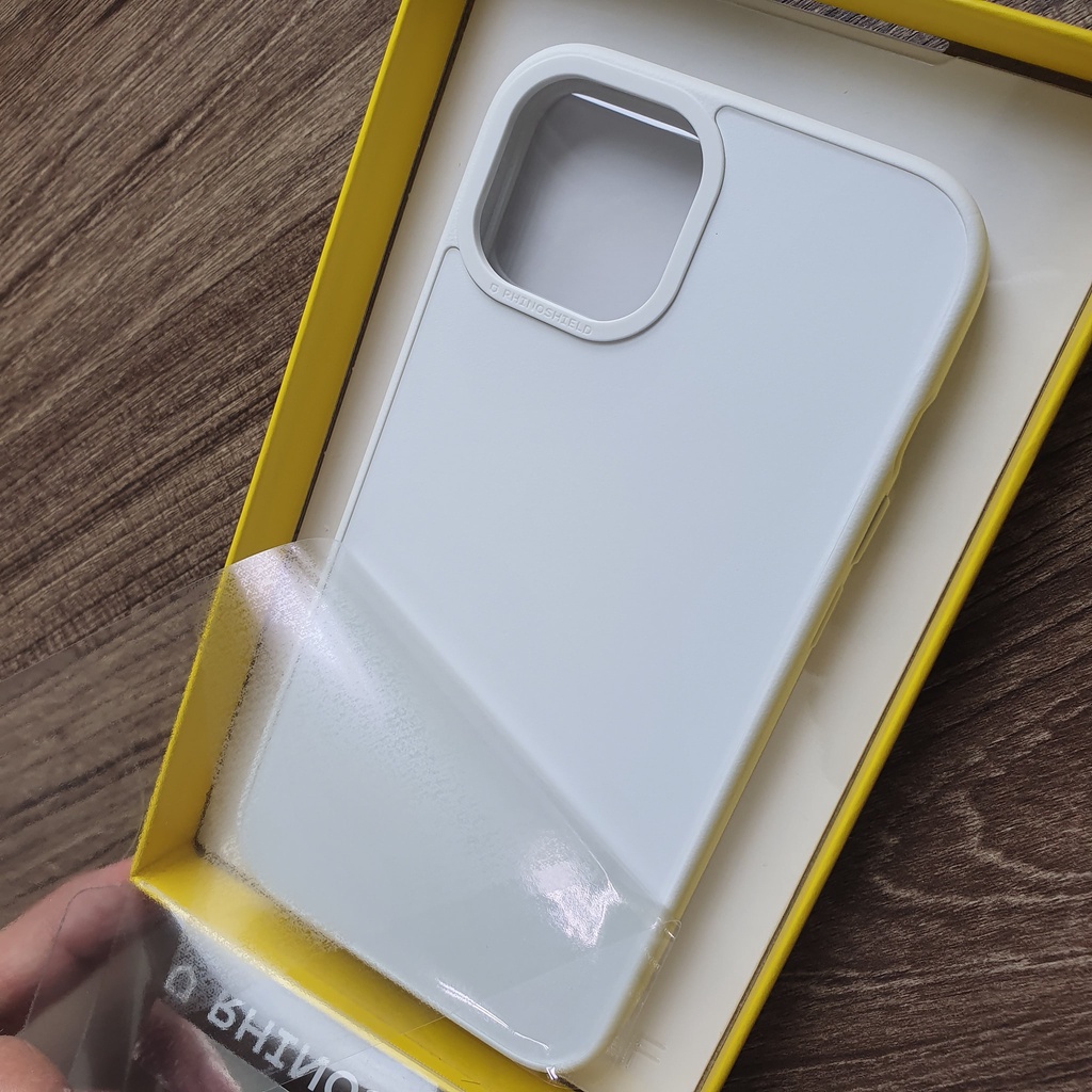 Ốp lưng Solidsuit chống sốc chính hãng Rhinoshield cho iPhone 12 / 13 / 14