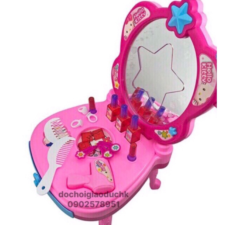 Hộp bàn trang điểm Hello kitty - Make up set