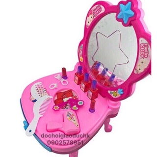 Hộp bàn trang điểm Hello kitty - Make up set