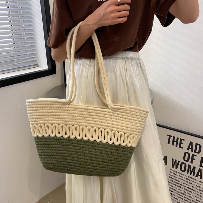 Túi xách nữ dệt hàn quốc mới Túi đeo vai phối màu thời trang Túi xách rỗng dung tích lớn