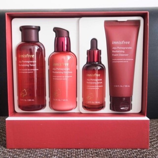 SET INNISFREE 4 MÓN LỰU ĐỎ - INNISFREE JEJU POMEGRANATE REVITALIZING AKIN CARE SPECIAL