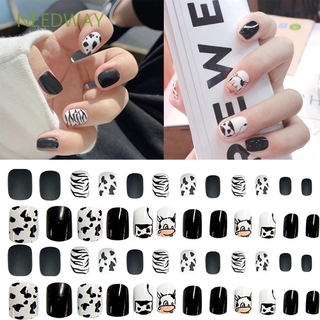 Bộ 24 móng tay giả thiết kế hoa văn bò sữa xinh xắn