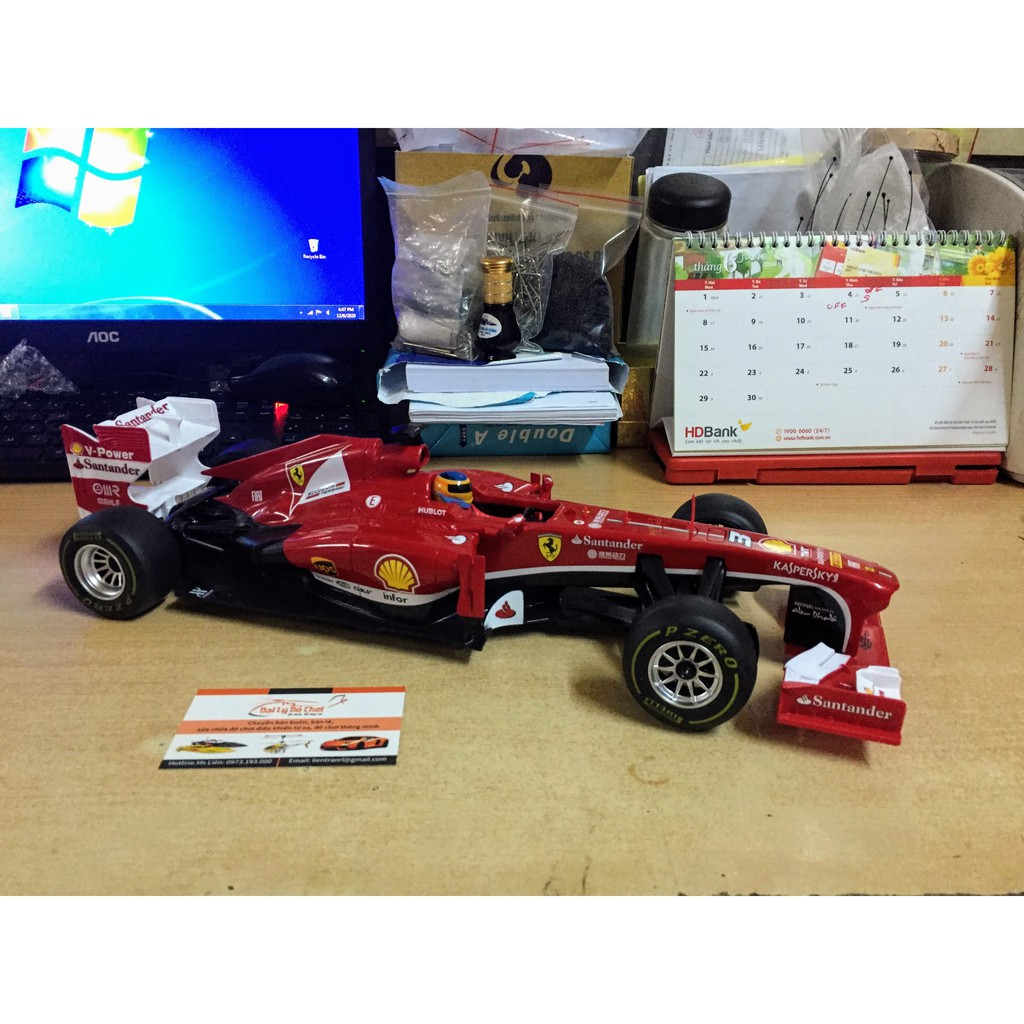 Xe đua điều khiển từ xa sóng 2.4G Rastar Ferrari công thức F1