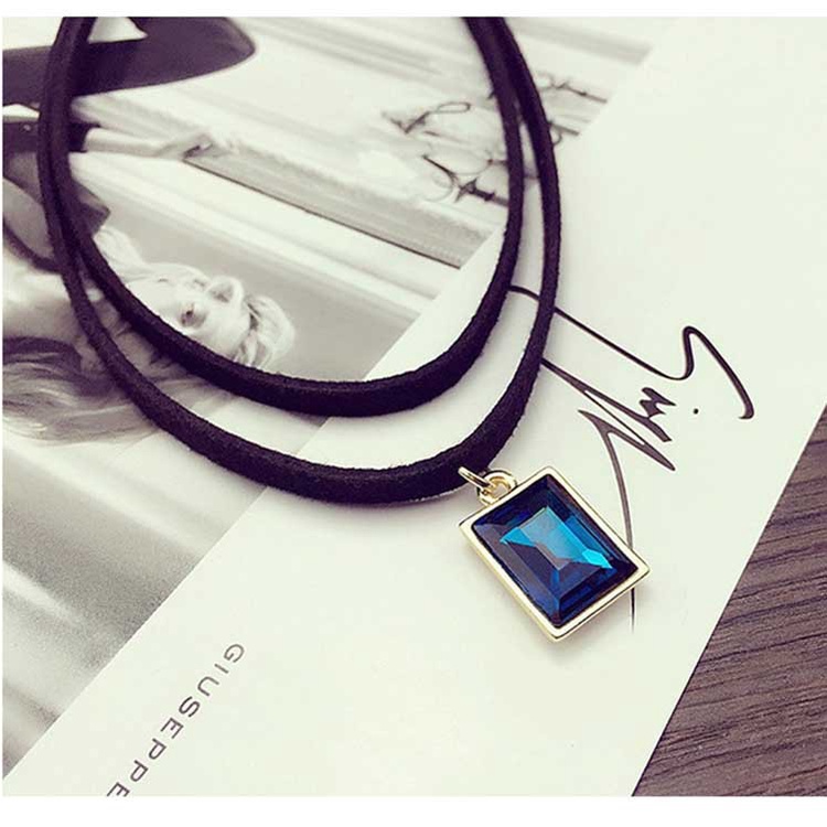 Vòng Cổ Dây Da Nhiều Lớp Đính Đá Thời Trang Hàn Quốc Cổ Điển