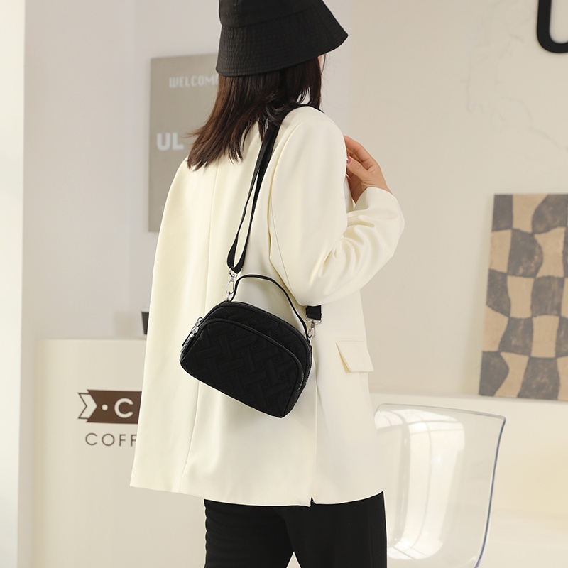 Túi Xách Siêu Nhẹ Nhiều Ngăn Thêu Họa Tiết Phong Cách Mới Cho Nữ