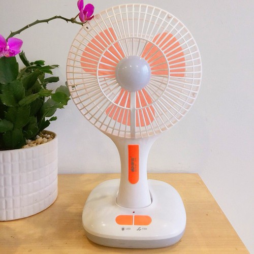 Quạt Tích Điện Mini Để Bàn Ông Tây 2 in 1 KM-F0166 cCao Cấp Thông Minh Thế Hệ Mới