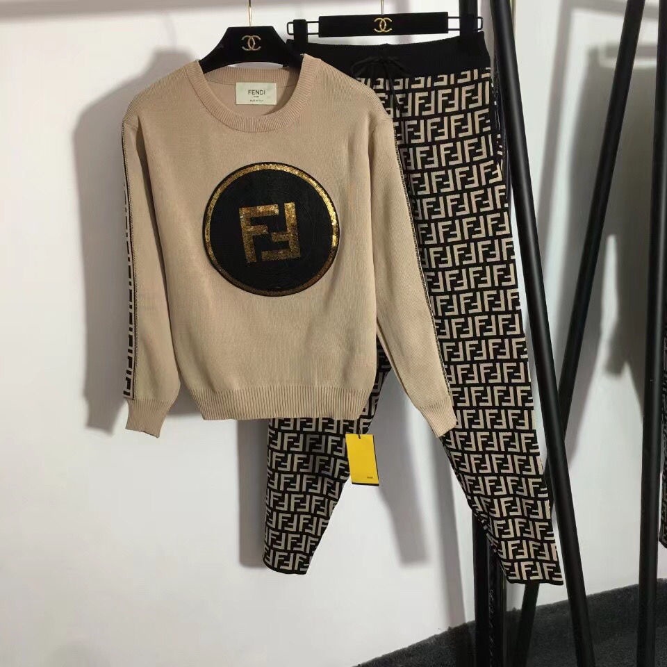 2 Cái  Suit Fendi! Bộ ÁO Thun DàI Tay + QuầN DàI DáNg RộNg Cho Nam
