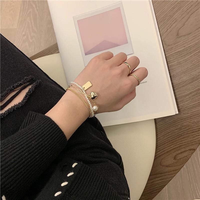 Vòng Tay Ngọc Trai Thiết Kế Hình Học Đơn Giản