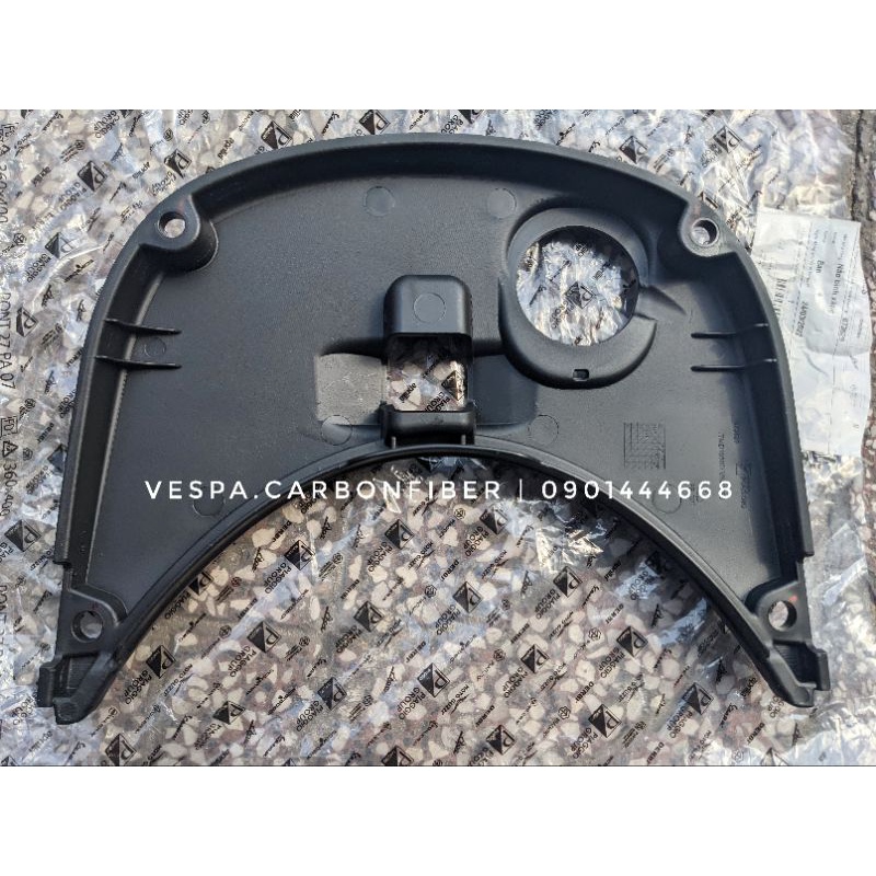 Nắp nhựa che bình xăng Vespa Sprint /Primavera chính hãng