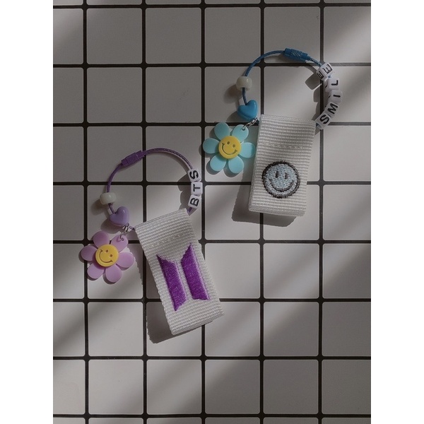 Móc khoá thêu tên mini - Mimi embroidered nametag