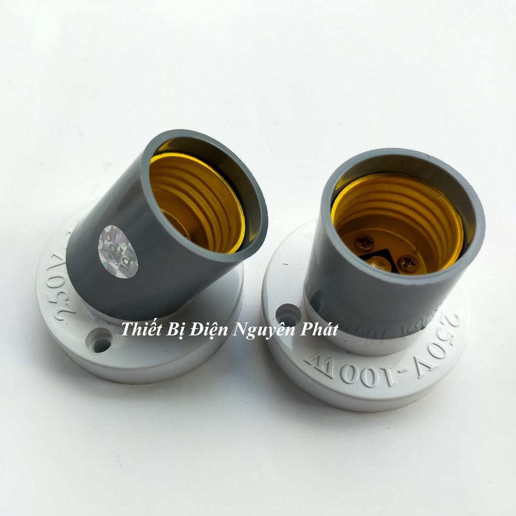 Đuôi Đèn Xoáy Treo E27