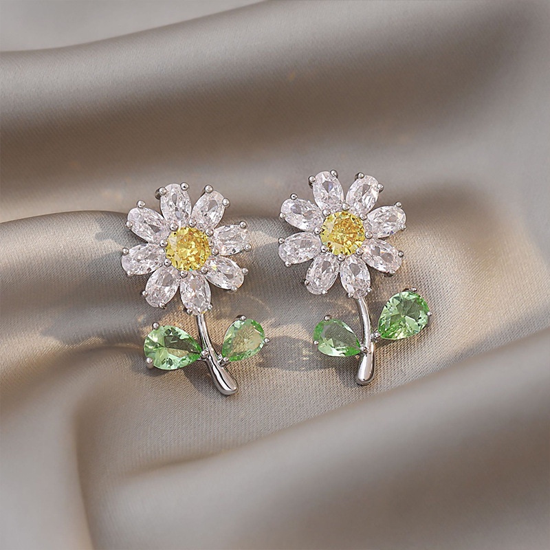 Bông Tai Hình Hoa Cúc Đính Đá Zircon 2022 Thời Trang Cho Nữ