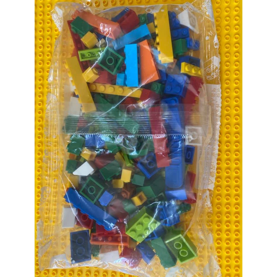 Bàn xếp lego chi tiếp nhỏ 3 trong 1 - Bàn đồ chơi cho bé - Khuyến mại túi 300 chi tiết classic