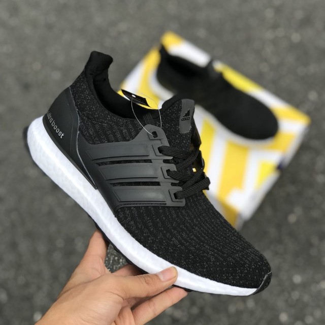 [Có Ảnh + Video thật] Giày Thể Thao Ultra Boost 3.0 Đen Trắng Giá Rẻ.