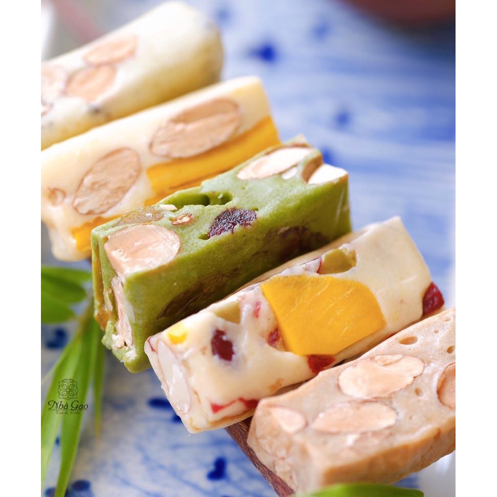 Kẹo nougat Nhà Gạo vị matcha siêu hạt hộp 300gr