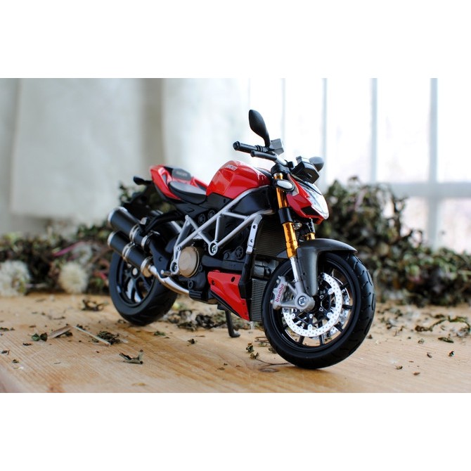 MÔ HÌNH XE MOTO Siêu xe Ducati mod Streetfighter S - MAISTO tỷ lệ 1:12